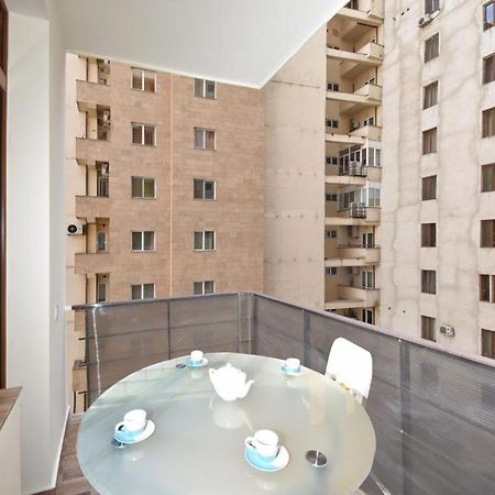 74/3New Building In The Center Of The Capital Apartment Yerevan Exterior photo