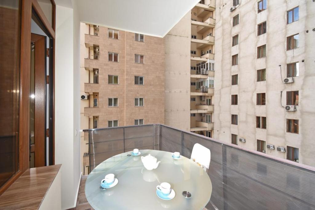 74/3New Building In The Center Of The Capital Apartment Yerevan Exterior photo